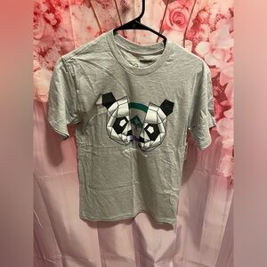 Graphic tee